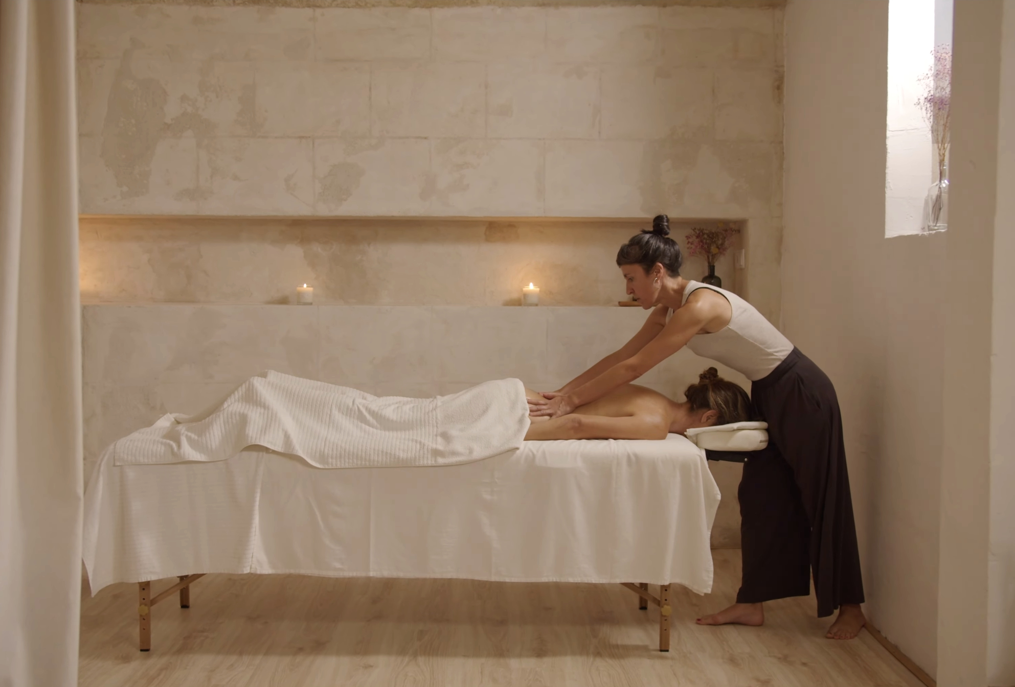 MASSAGE, MAÓ